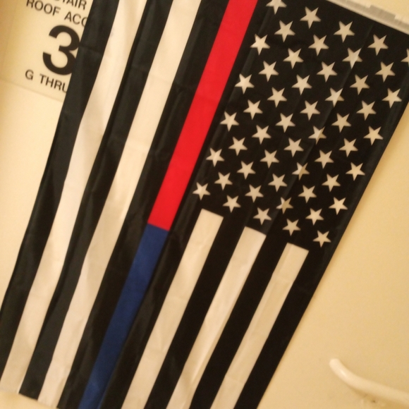 EMT FLAG - Picture 3 of 3